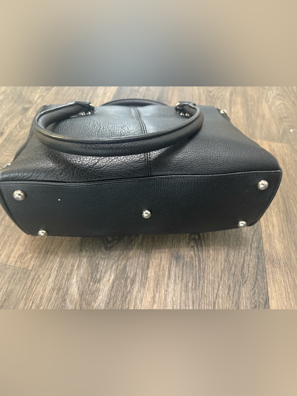 Gun Tote'n Mamas Traditional Open Top Tote with Conceal Carry - Picture 7 of 10